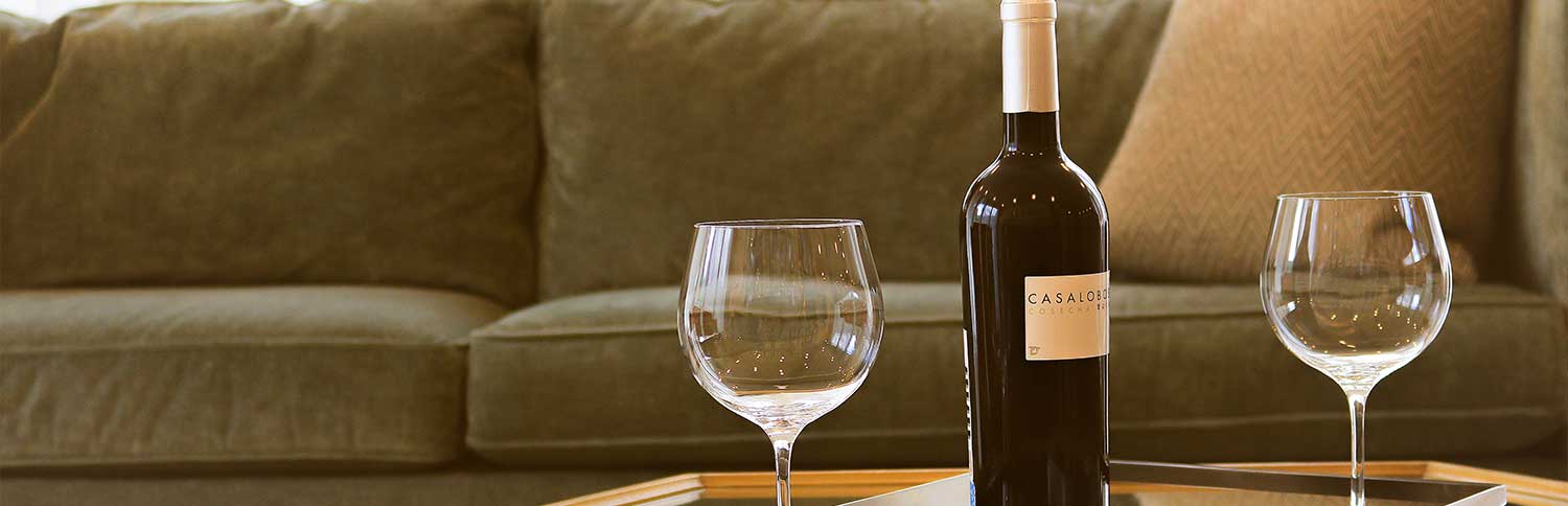 How to pack wine glasses